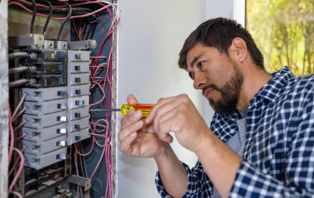 Best Local Electrician Companies  in Beloit, KS